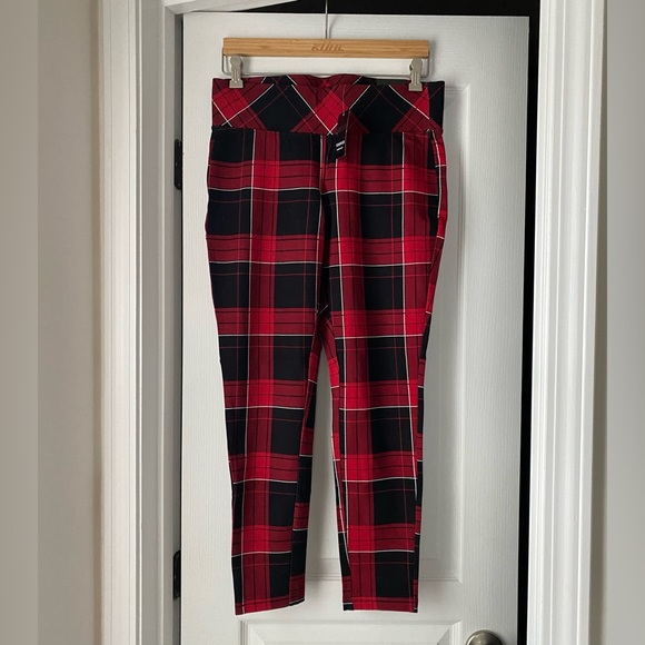 NWT Torrid Premium Ponte Stretch Pull-on Pixie Pants Size 00Regular/ Size 10 - Picture 3 of 5